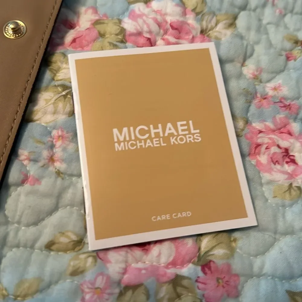 Michael Kors Tan Leather Tab Snap-On Travel Organizer